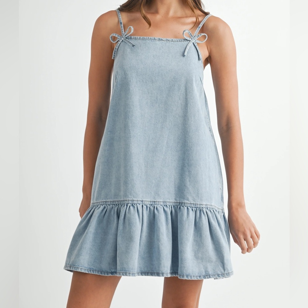 LE LIS Chambray Mini Dress M Blue Cotton Tie Strap Ruffle Hem Sundress